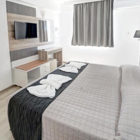 Barbara Hotel Apts Ayía Nápa Extérieur photo
