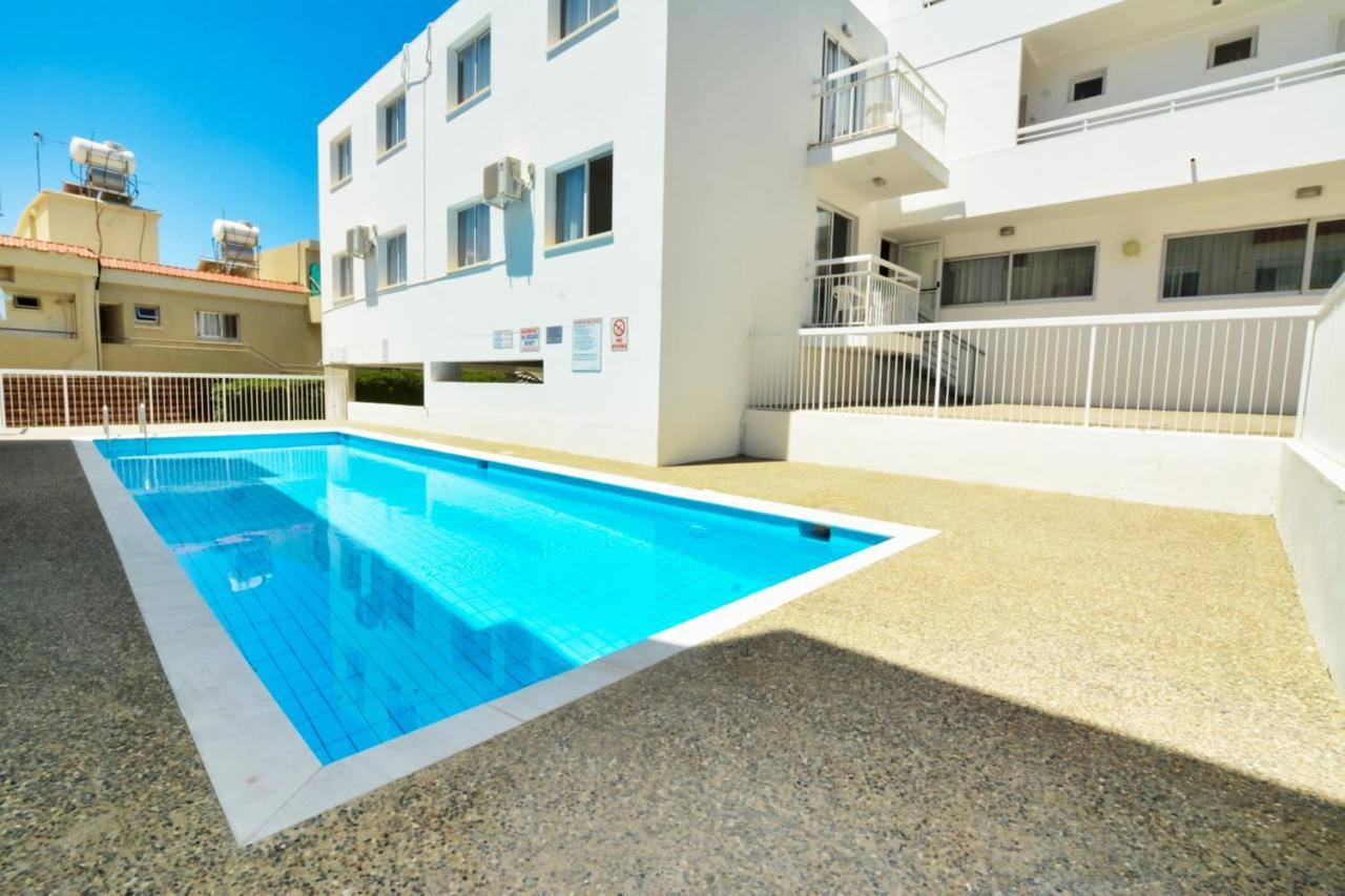 Barbara Hotel Apts Ayía Nápa Extérieur photo